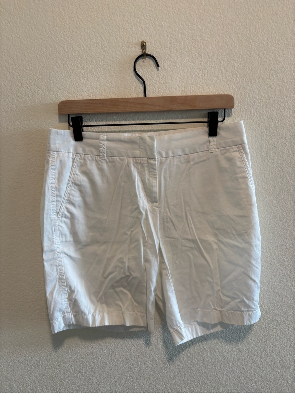J Crew Women’s White Cotton Shorts - Broken in Chino